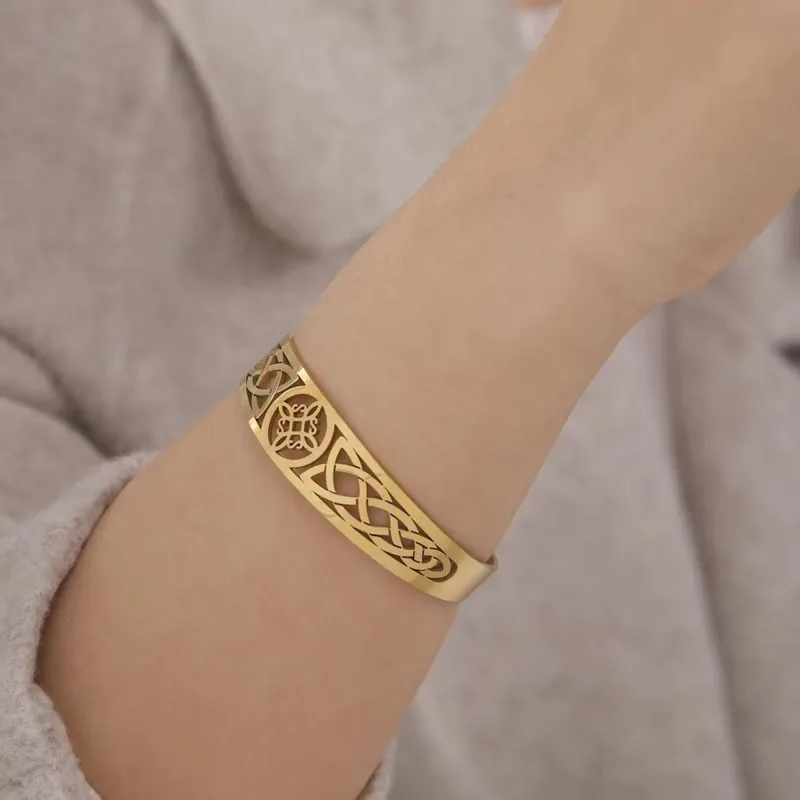 Celtic grace bracelet