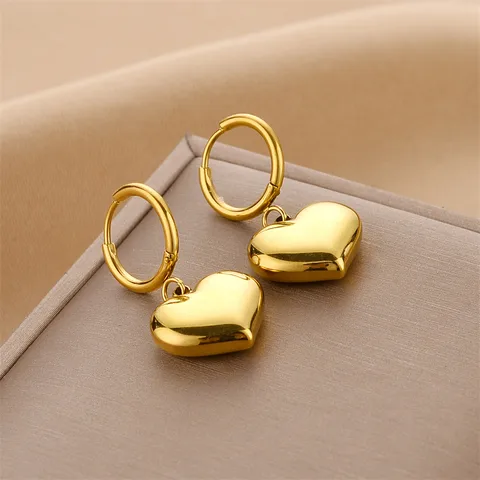 Ela heart earrings